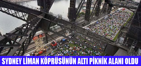 KÖPRÜ ALTINDA 6 BİN KİŞİLİK KAHVALTI