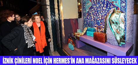 HERMESİN VİTRİNLERİNDE İZNİK ÇİNİLERİ