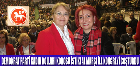 KADINLARDAN İSTİKLAL MARŞI KOROSU