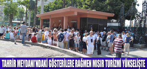 GÖSTERİCİLER VE TATİLCİLER BİRARADA