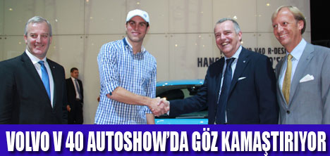 İKİ İSVEÇLİ İSTANBUL AUTOSHOW 2012’DE