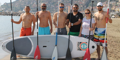 Alanya’da sup sörfü eğitimi