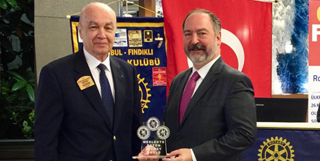 Rotary üstün meslek hizmeti ödülü verildi