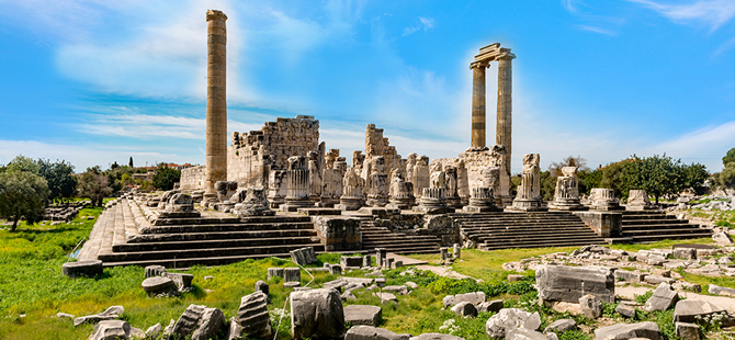 Prontotour, seyahatseverleri Anadolu’da felsefi bilgeliğin doğduğu topraklarda keşfe çıkarıyor