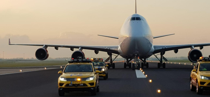 “City of Bangkok” isimli Boeing 747-400 tipi uçak, Village Otel’in bahçesine yerleştirilecek