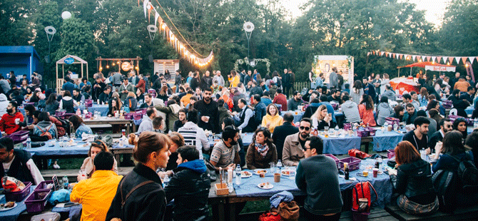 Türkiye’nin ilk ve tek gece pikniği Urban Picnic, İstanbullulara yemek ve müzik dolu iki gün yaşatacak