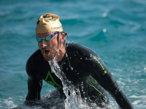 “EPIC BLUE SwimRun” Hiddenbay Teos’un ev sahipliğinde Seferihisar ilçesine bağlı Sığacık’da gerçekleştiriliyor