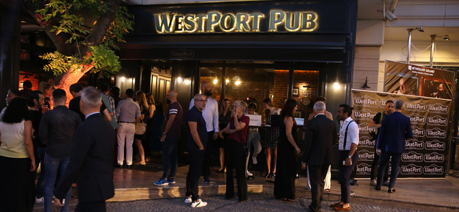 Anadolu Yakası gecelerine yeni bir soluk getirecek olan  WestPort Pub açıldı