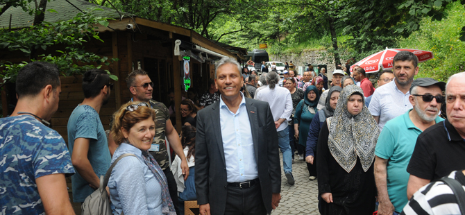 Sümela Manastırı Trabzon için çok önemli bir kültürel değerdir