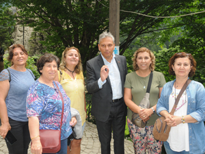 Gezgin Kadınlar Pamukkale Örenyeri giriş ücreti, AKG Mağaza ve  Kafe İndirimi talep etti