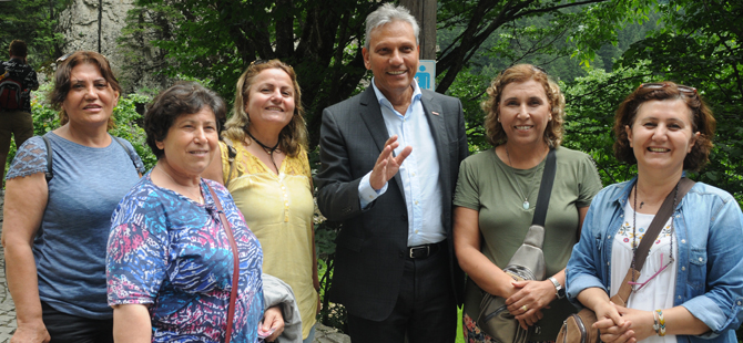 Gezgin Kadınlar Pamukkale Örenyeri giriş ücreti, AKG Mağaza ve  Kafe İndirimi talep etti