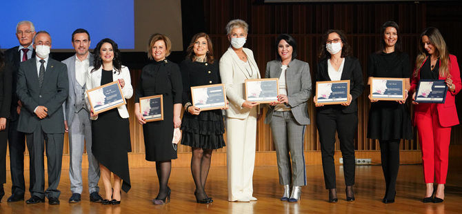 3.Kadın Girişimcileri Destekleme Zirvesi Ödülleri sahiplerini buldu