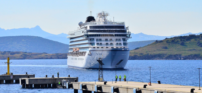 Bodrum Cruise Port, Viking Sea gemisini ağırladı