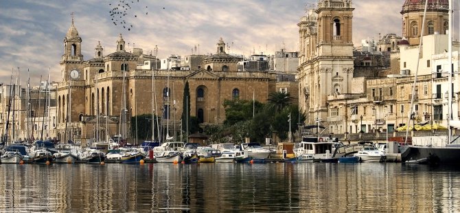 AŞILAMADA KİLOMETRE TAŞI: MALTA 50%’YE ULAŞTI!