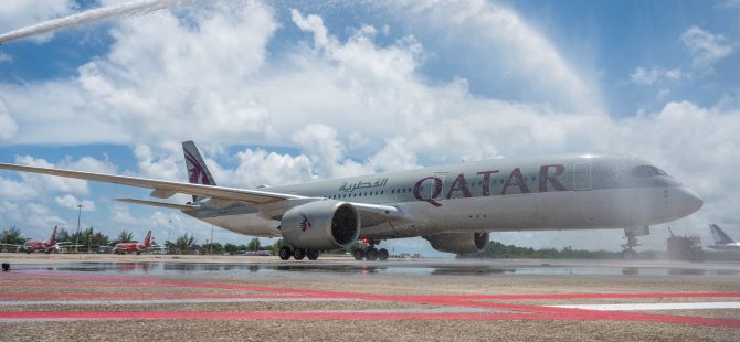 Qatar Airways’in İlk Phuket Seferi Geleneksel Su Takı ile Karşılandı