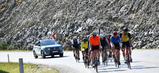 200’ün Üzerinde Bisikletli, Suzuki Desteğiyle Marmaris’te Pedal Çevirdi