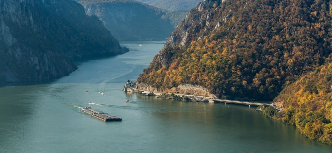 Roma gemisi, gönüllü mürettebatıyla Tuna Nehri’nde yelken açtı