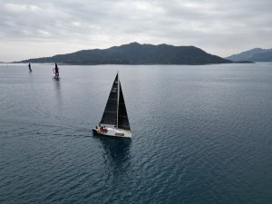 İzocam Yelken Takımı, MIYC ve EAYK kış trofelerinde ödülleri evine taşıyor!