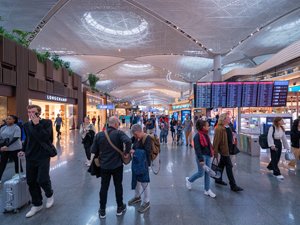 İGA İstanbul Havalimanı’nda Bayram Mesaisi: 5 bin 601 uçuş, 824 bin yolcu