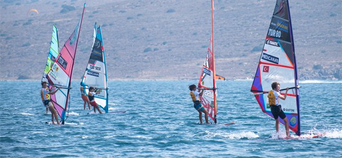 Vakkorama Türkiye Windsurf Şampiyonası 16-20 Ağustos’ta Alaçatı’da 