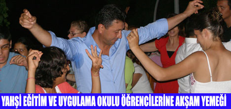 ÖĞRENCİLERE KARNE HEDİYESİ