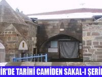 TARİHİ CAMİDEN SAKAL-I ŞERİF ÇALINDI