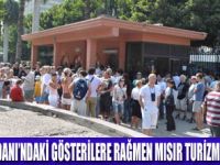 GÖSTERİCİLER VE TATİLCİLER BİRARADA