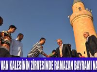 ZİRVEDE BAYRAM NAMAZI