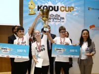 Geleceğin bilişim dehaları Kodu Cup’ta turizm için  kod yazdı