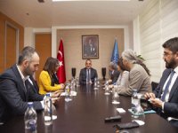 Turizm Yazarları Derneği'nin (TUYED) yeni yönetimi, Kültür ve Turizm Bakanı Mehmet Nuri Ersoy'u ziyaret etti