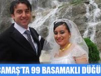 ORDU'DA EVLİ ÇİFTLE GELİN KAYASINA ÇIKMAK İÇİN 99 BASAMAKLI MERDİVENÇİLE