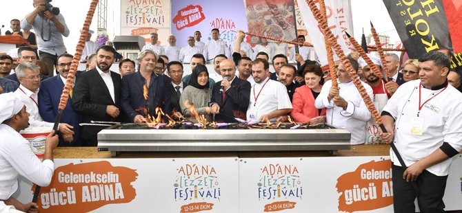 2.-adana-lezzet-festivali,-adana-buyuksehir-belediyesi-,adana-valiligi,alexandre-dionisio,firuz-baglikaya,osman-ayik-004.jpg