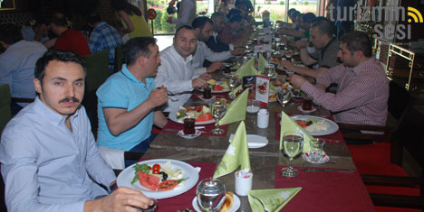 adm-gida-genel-muduru-aytug-kargi,-satis-muduru-sukran-altincan,-anadolu-yakasi-bolge-muduru-serkan-onay,-odullu-executive-chef-mithat-yalcinkaya,kemal-senel,rafet-ince,8.jpg