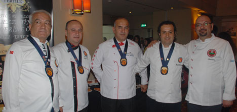 ascilar-dernegi,asci,chef,yeme-icme,-marriott-hotel-asia,-executive-sefler,-ascilar,fikret-ozdemir,suzan-kardes12.jpg