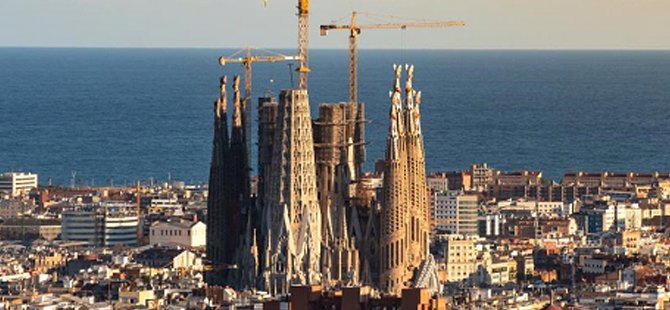 bitmeyen-kilise-sagrada-familia--001.jpg