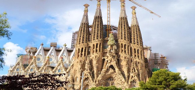 bitmeyen-kilise-sagrada-familia--002.jpg