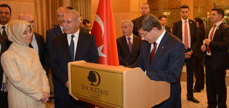 doubletree-by-hilton-malatya-,basbakan-ahmet-davutoglu,basbakan-davutoglu-doubletree-by-hilton-malatya;.jpg