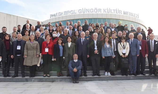 dr-faruk-ozlu-web-medya-grup-baskani-bora-ozgen-tursab-byk-ercan-guner-ve-yenigun-gazetesi-engin-caglar-kenan-sertalp-duzce-iktisat-ve-kalkinma-kongresi-001.jpg