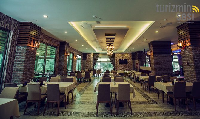 el-garden-hotelismail-cosar-sezgin-kizilkus-masukiye-kartepe-sakarya-kartepede-kayak-cosar-turizm-seyahat-acentasi-el-garden-hotelde-tatillimousine-plus-010.jpg