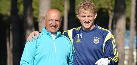 fenerbahce,-kuyt,golf,ozturk-group-yonetim-kurulu-baskani-fikret-ozturk,regnum-carya-golfspa-resort-hotel-yonetim-kurulu-baskan-yardimcisi-ali-safak-ozturk,4.jpg