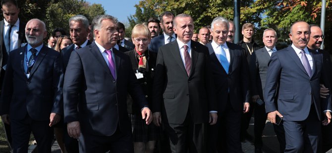 gul-baba-vakfi-baskani-adnan-polat,-cumhurbaskani-recep-tayyip-erdogan,-macaristan-basbakani-viktor-orban,-tika-baskani-dr.-serdar-cam,-gul-baba-turbesi,-.jpg