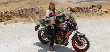 gulsah-merve-yuksel,turk-kadini,yamaha-motor-turkiye,taciz,istismar,kadin,-protesto-,4.jpg