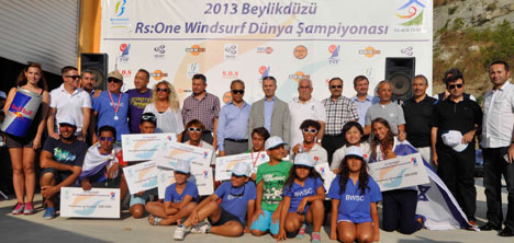 hong-konglu-kwok-fai-cheng,hong-konglu-lo-sin-lam,istanbul,-beylikduzu,-ruzgar-sorfu,rs-one-world-windsurfing-championship,-2.jpg