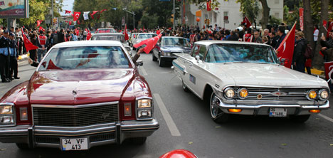 istanbul-klasik-otomobilciler-dernegi,ikod-uyeleri,-her-yerde-cumhuriyet,-her-yerde-baris,3.jpg