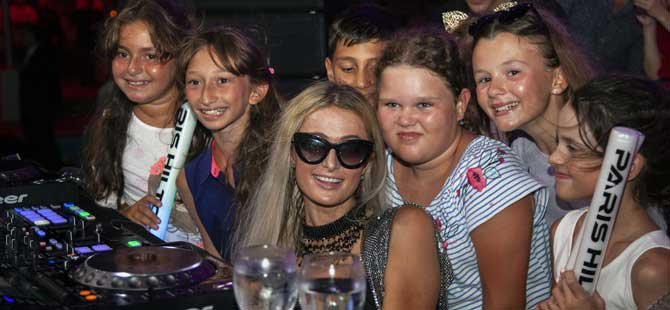 paris-hilton,-limak-cyprus,kibris,-limak-turizm-grubu-baskani-kaan-kavaloglu-001.jpg