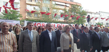 saglik-bakani-recep-akdag,prof.-dr.-mustafa-ilicali-,acun-ilicali,-suha-dengizek-,aydin-ayyildiz-sezayi-cimen-,4.jpg