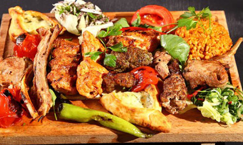 selahattin-kaya,executive-chef-sedat-gelenler,salon-muduru-fatih-var-,etlik-mangal-kebap,--001.jpg