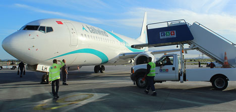 tailwind-havayollari,boeing-737-800-,kibris-seferi,kuzey-kibris-turk-cumhuriyeti3.jpg