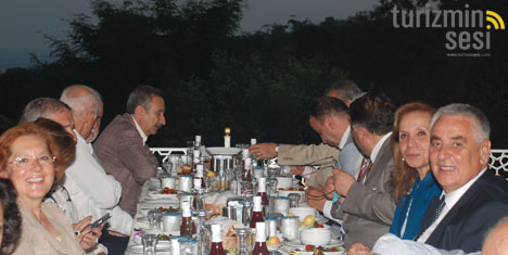 turizm-atoylesi-baskani--ve-ibb-baskan-danismani-tulin-ersoz,-malta-kosku,iftar,kemal-ozyigit.jpg