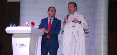 unlu-sef-oktay-usta-titanic-business-hotel-genel-muduru-abdullah-ozcan-2.jpg